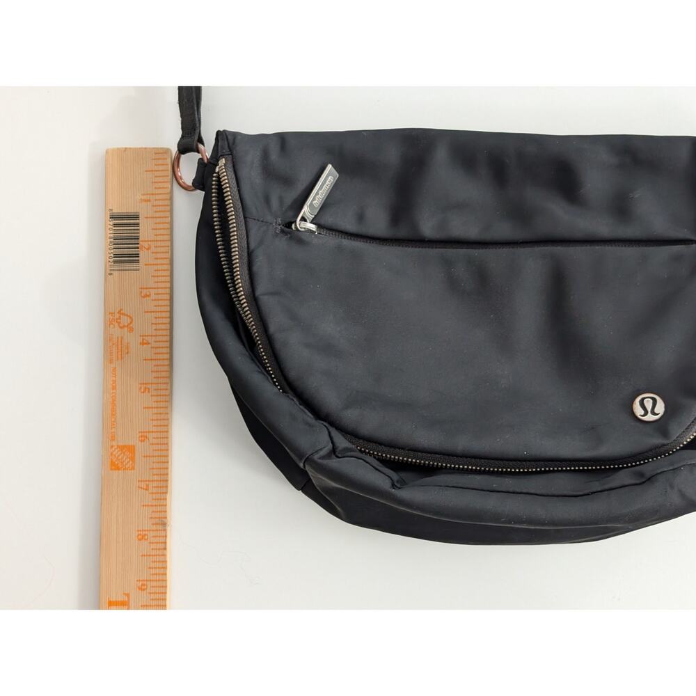 Lululemon All Night Festival Bag 5L *Large Black Crossbody Purse - Picture 9 of 9